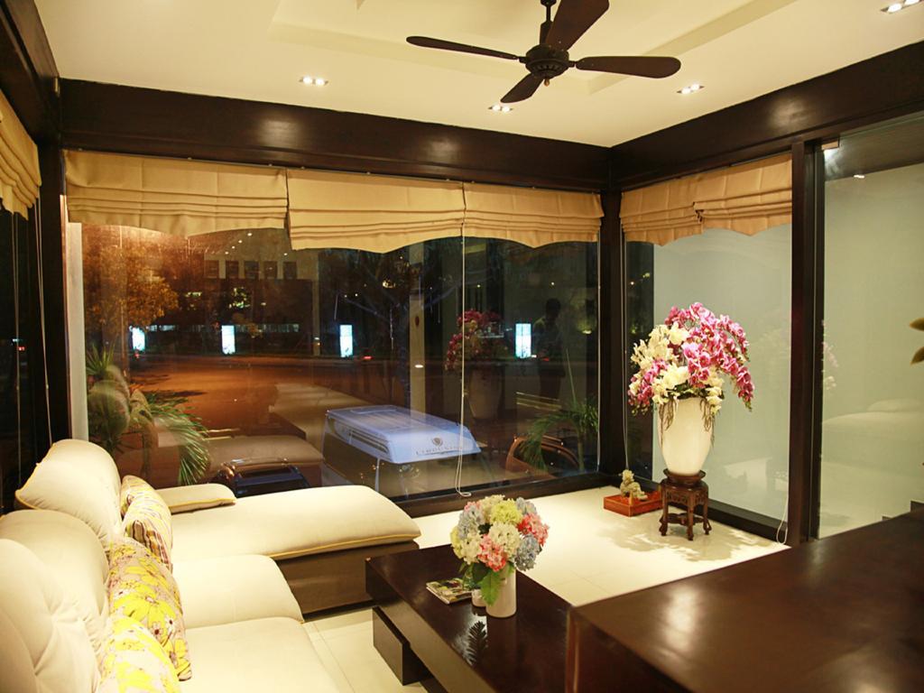 Sea Flower Hotel Da Nang Bagian luar foto