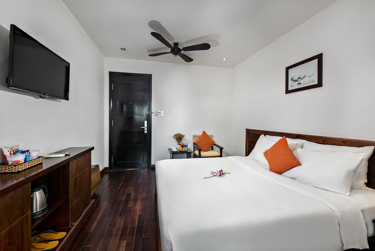 Sea Flower Hotel Da Nang Bagian luar foto