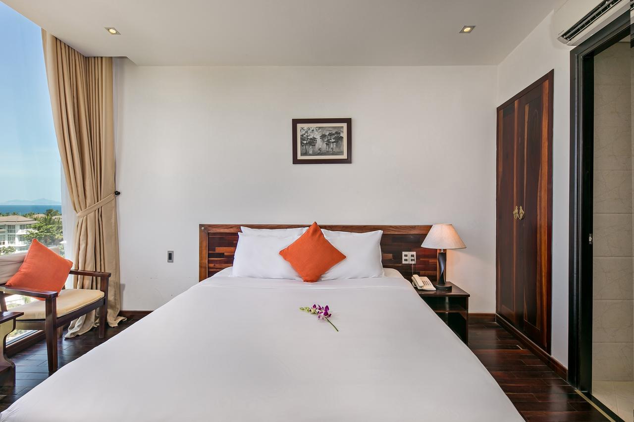 Sea Flower Hotel Da Nang Bagian luar foto