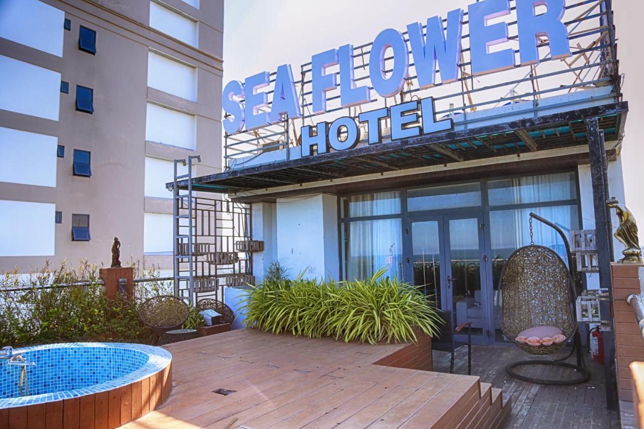 Sea Flower Hotel Da Nang Bagian luar foto
